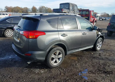 2015 Toyota Rav4 Xle z USA, uszkodzony, nr VIN 2T3WFREV0FW166623